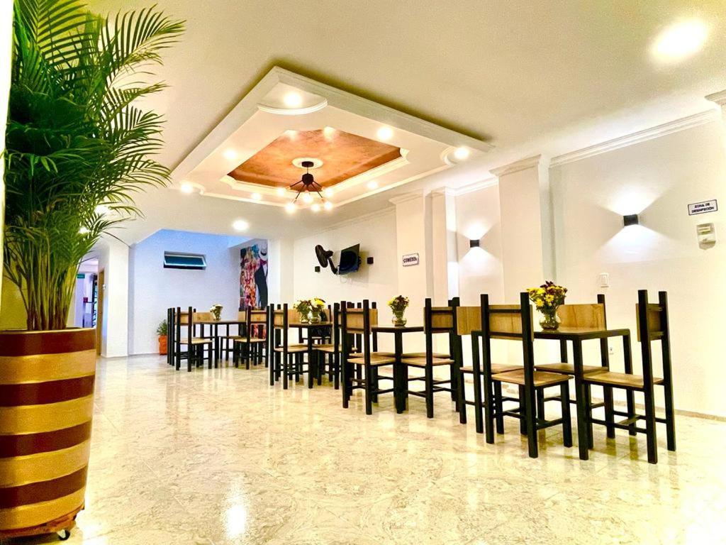 מדיין Hotel Eterna Primavera מראה חיצוני תמונה