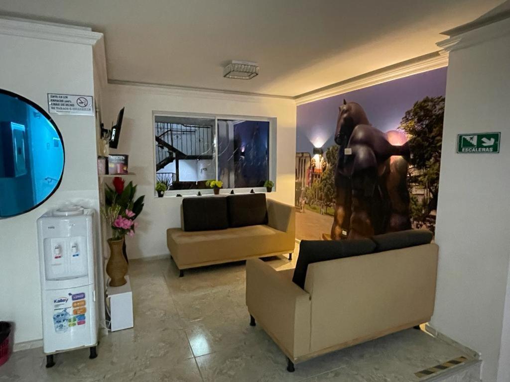 מדיין Hotel Eterna Primavera מראה חיצוני תמונה