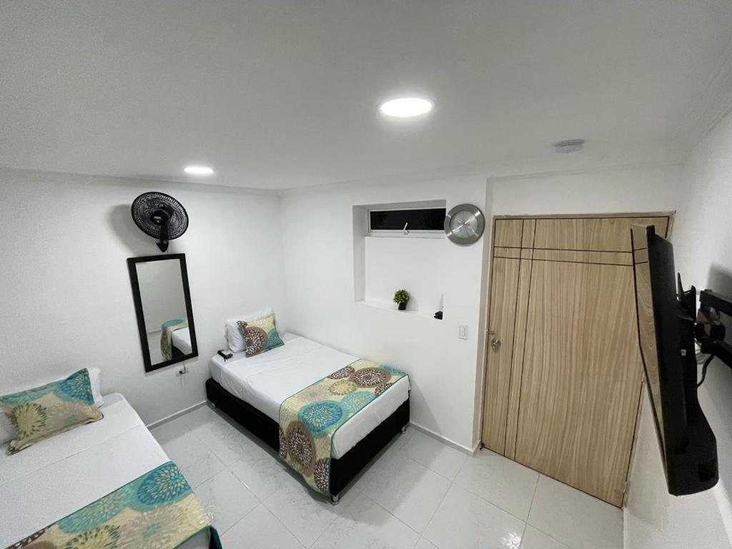 מדיין Hotel Eterna Primavera מראה חיצוני תמונה