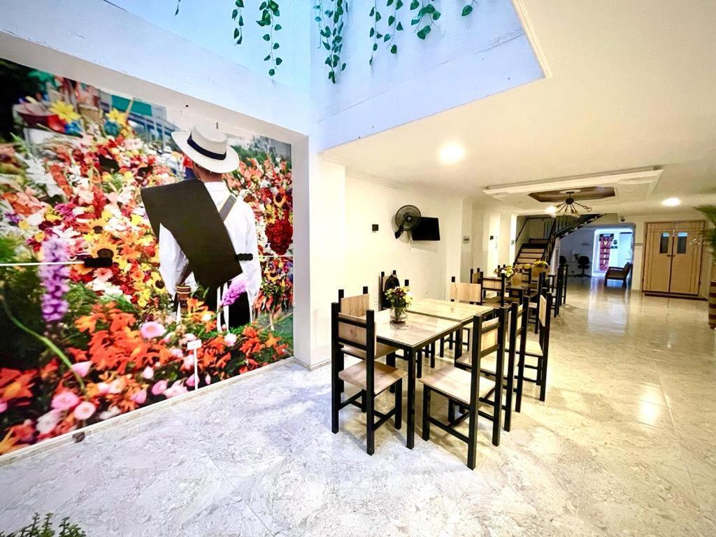 מדיין Hotel Eterna Primavera מראה חיצוני תמונה