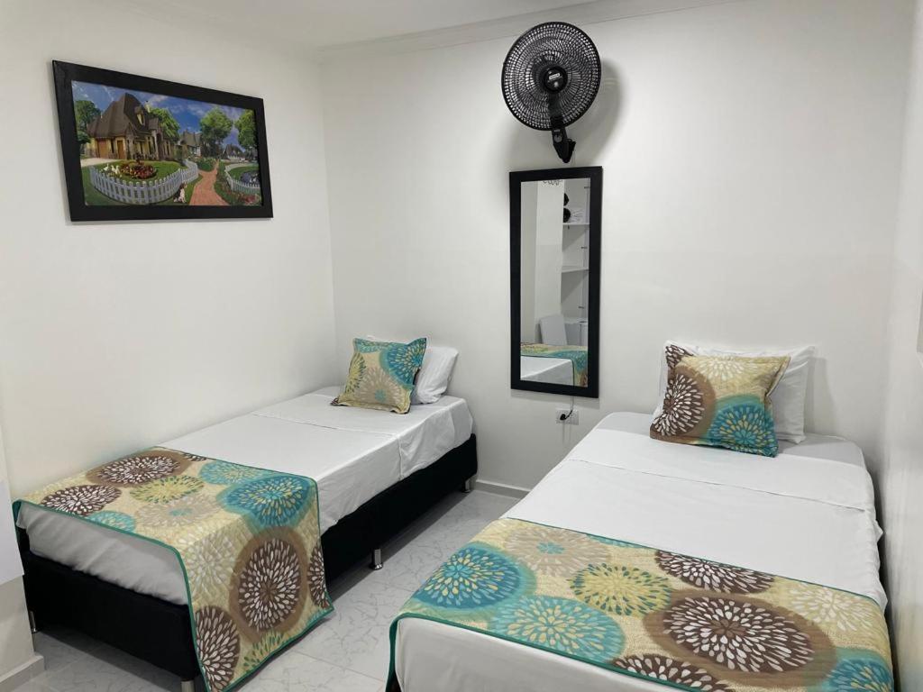 מדיין Hotel Eterna Primavera מראה חיצוני תמונה