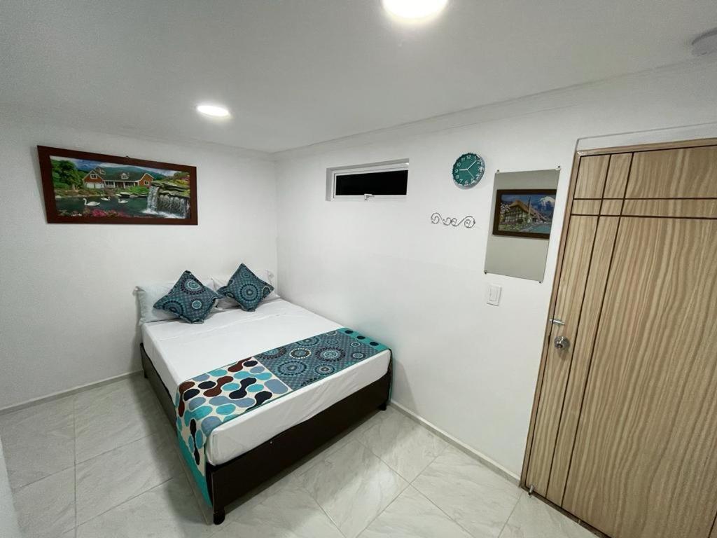 מדיין Hotel Eterna Primavera מראה חיצוני תמונה