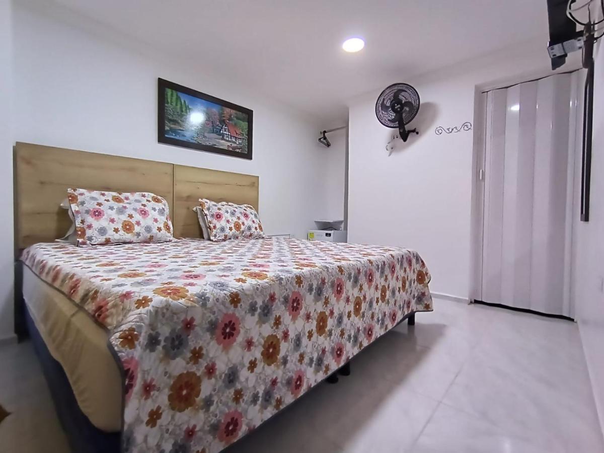 מדיין Hotel Eterna Primavera מראה חיצוני תמונה